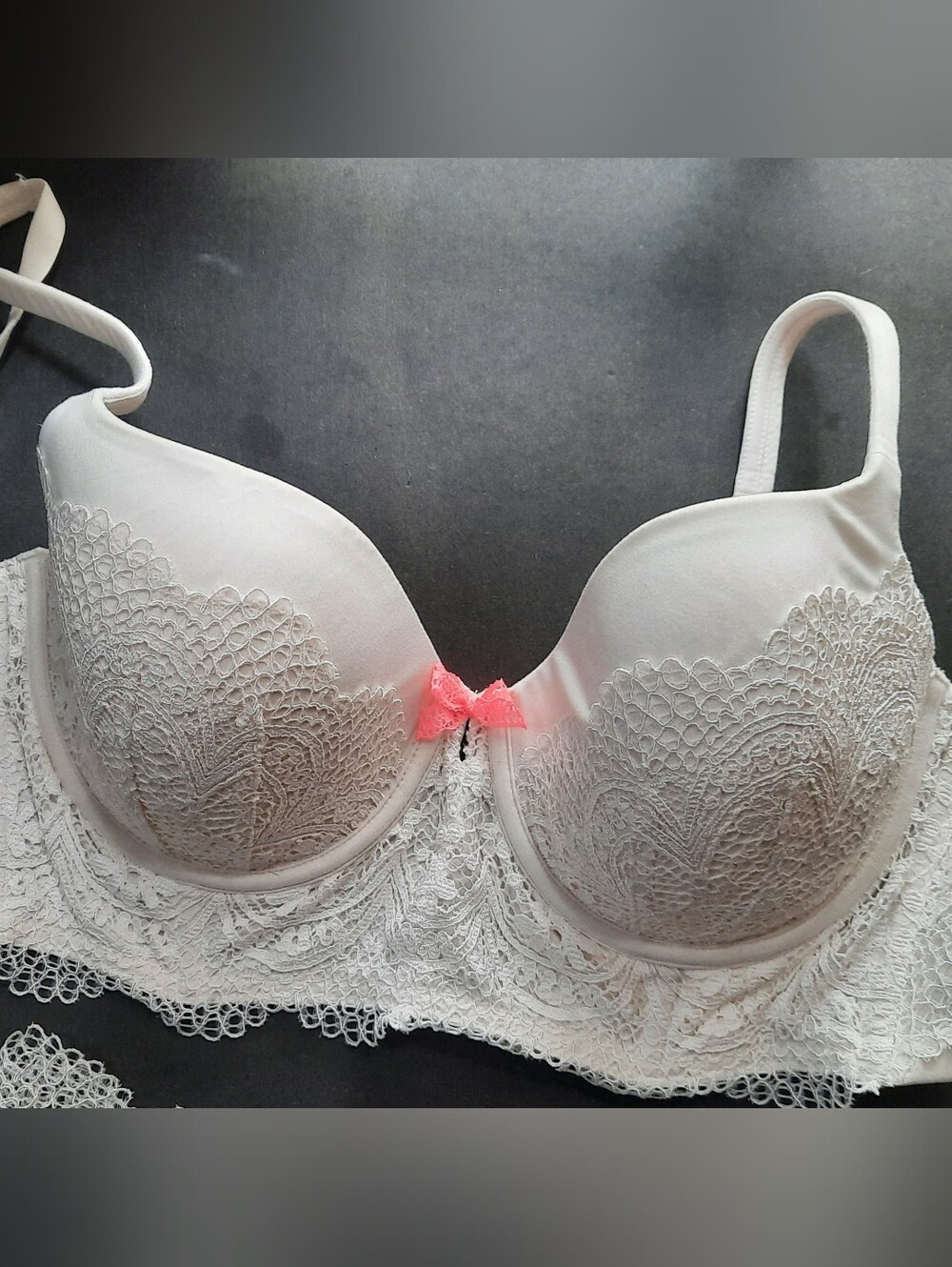 💰Buy Bra get Panty Free! 👑Victoria's Secret White Lace Push-Up Bra